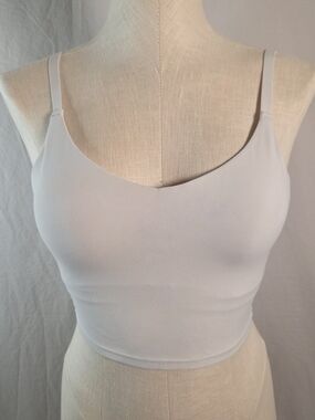 Athleta Elation V-neck Removable Cups Adjustable White Crop Top Size XS